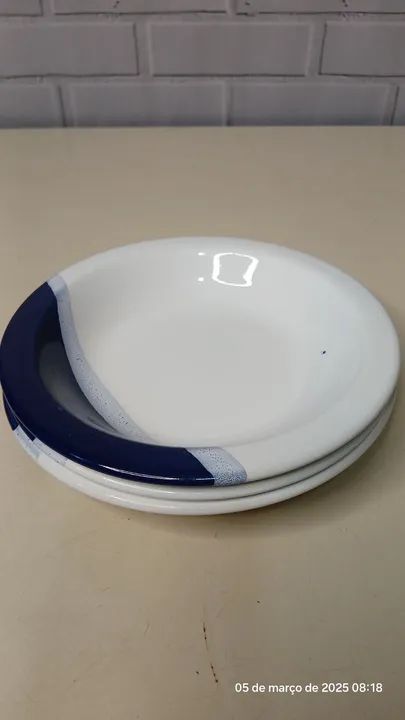 Jogo de 3 Pratos Branco com Azul - Foto 6