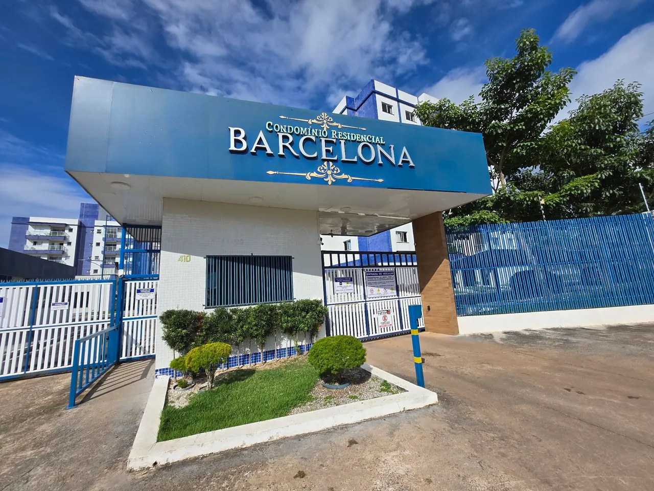 Alugo apartamento no condomínio Barcelona