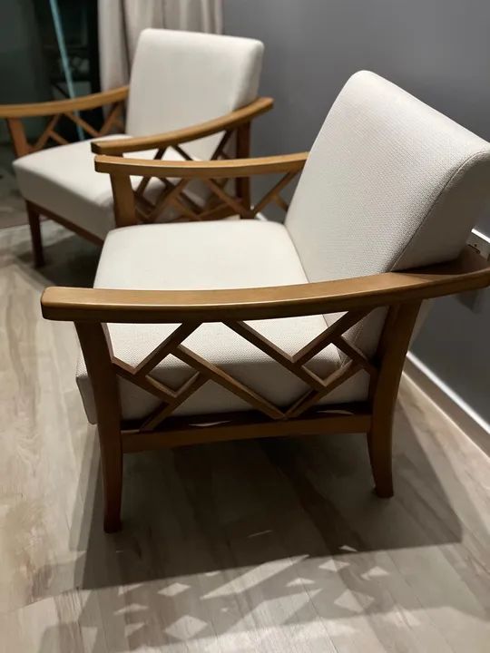 Poltronas vintage em madeira maciça - Foto 4