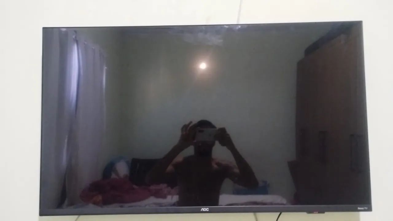 Tv led 43 polegadas Aoc semi novo 4 messes de uso  - Foto 5