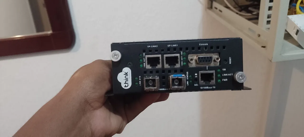 OLT Think - 128 Por porta - Até 256ONU