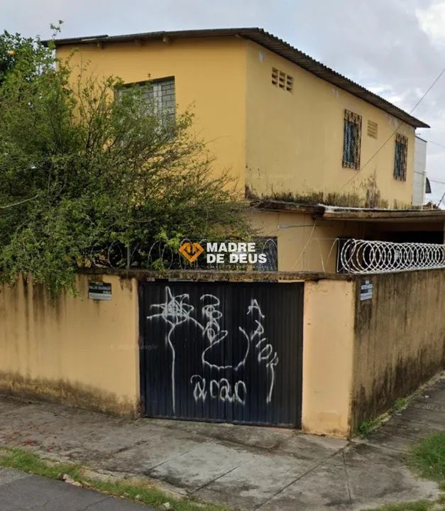 Casa em localização excelente disponível a venda