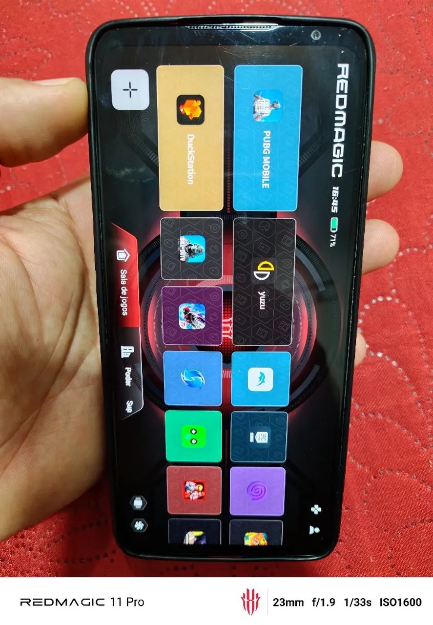 Celular redmagic 6s pro com 16Gb RAM e 256Gb armazenamento