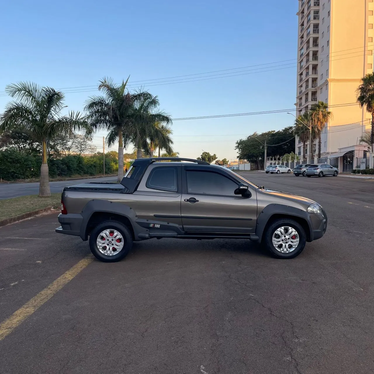 FIAT STRADA 2010 Usados e Novos