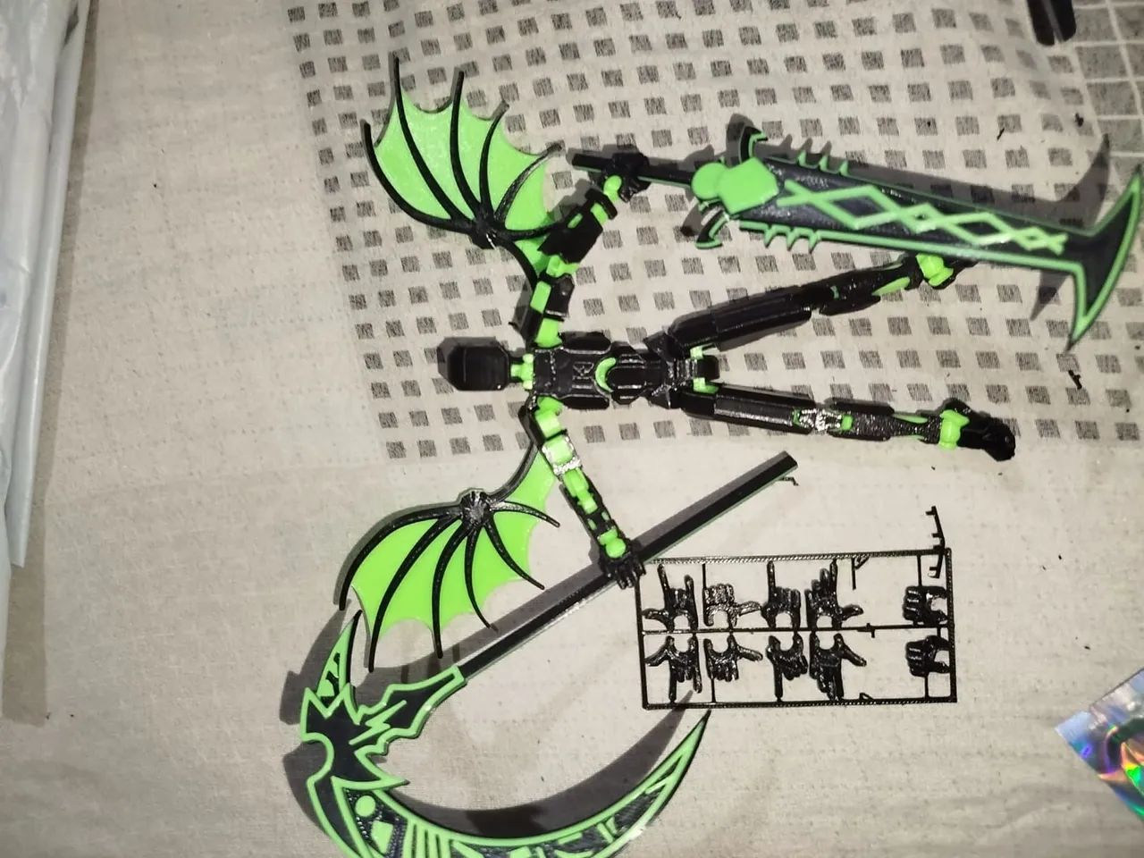 Action Figure Articulado com Acessórios - Foto 2