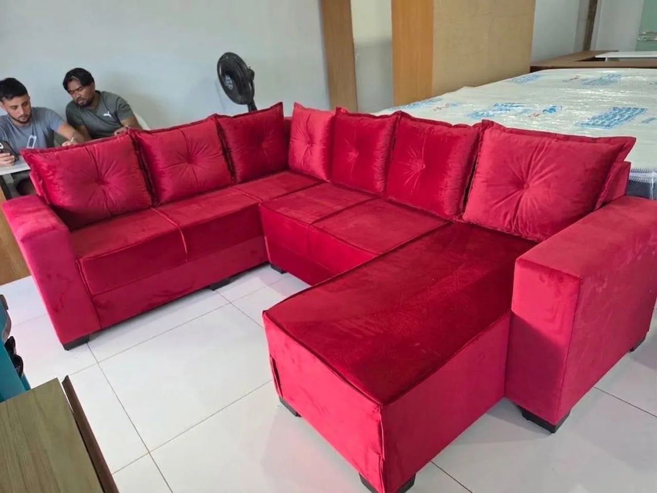 Sofá de canto com chaise novo