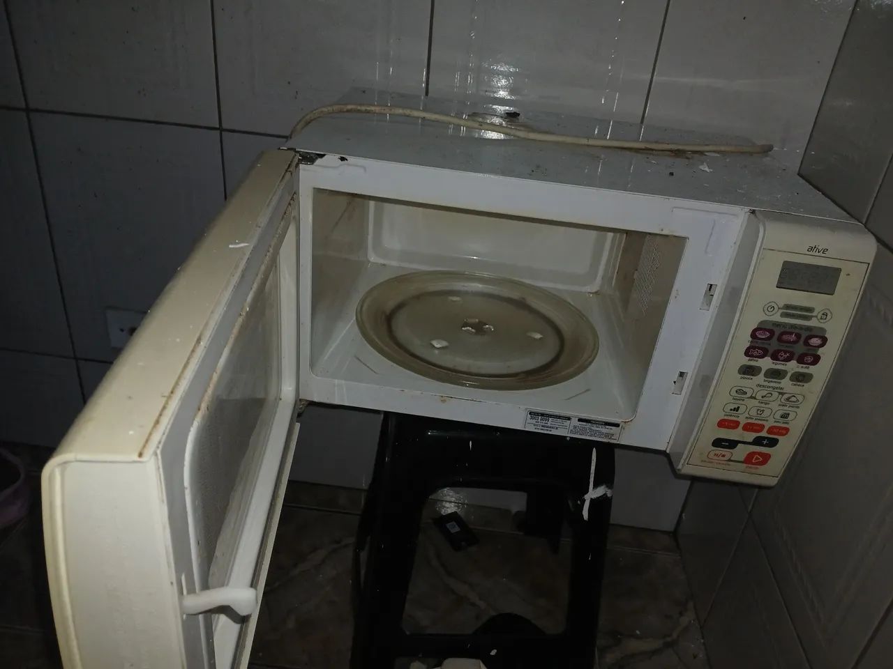 MICRO-ONDAS MODELO ANTIGO! - Foto 2