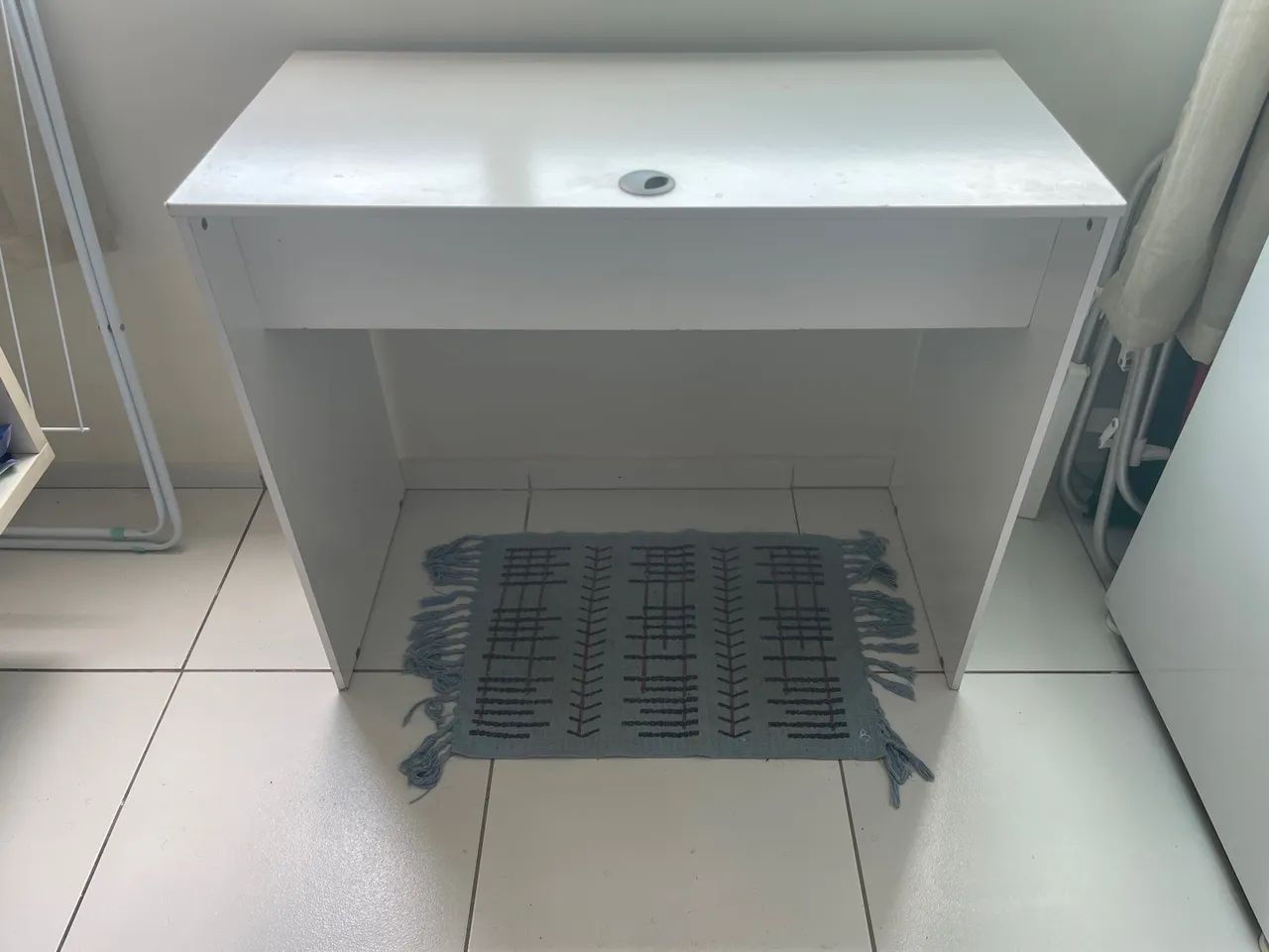 Mesa Escritório. Branca 