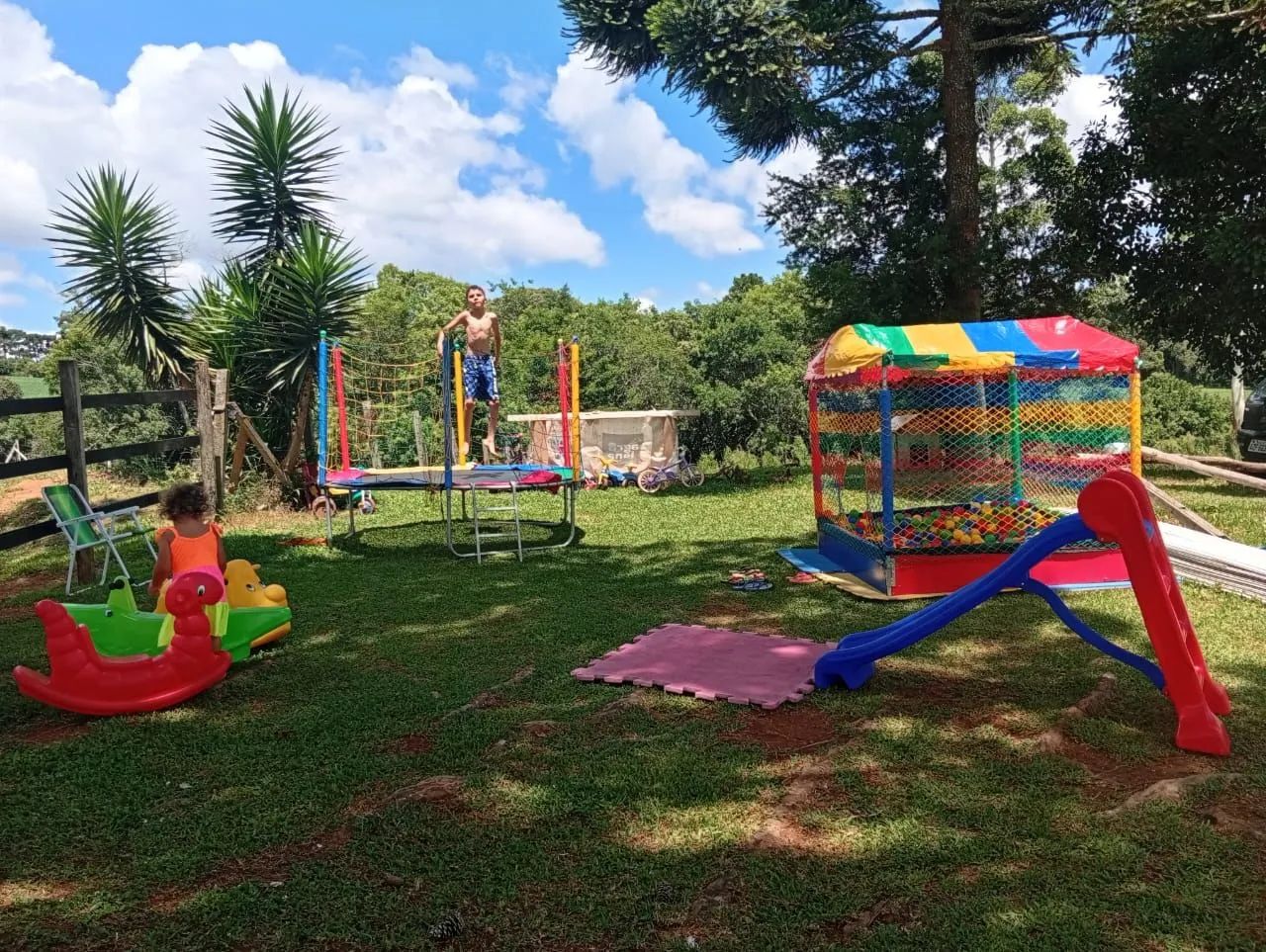 Piscina de bolinhas e Cama elástica 