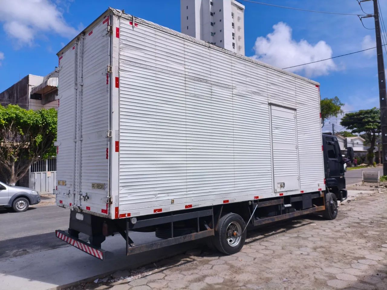 Ford Cargo 815s Ano 2004 - Foto 5