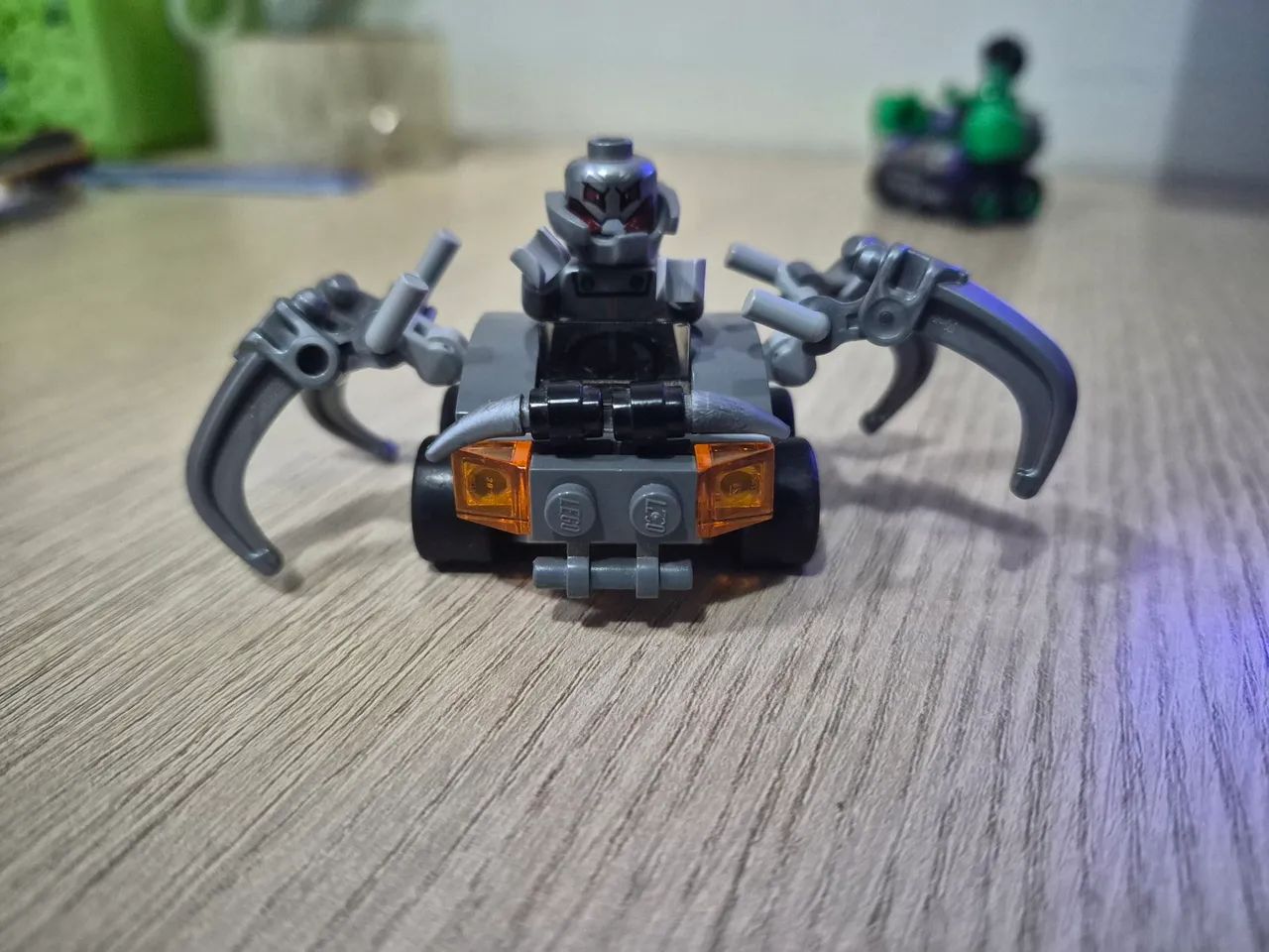 LEGO Mighty Micros: Hulk vs. Ultron (set 76066) original - Foto 5