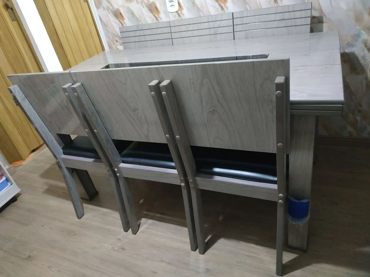 Mesa com 6 cadeiras - Foto 3