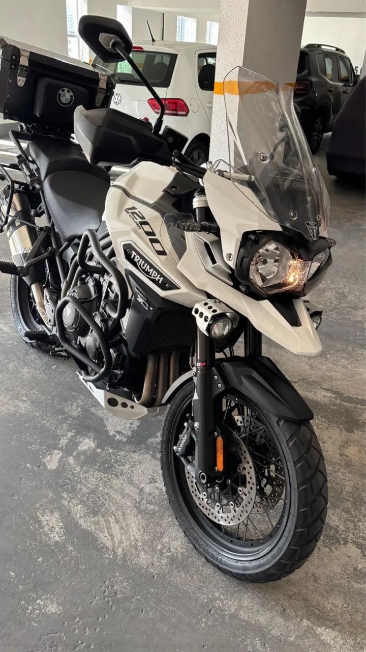 Triumph 1200 Explorer XCX 2017 - 1496910804 | OLX