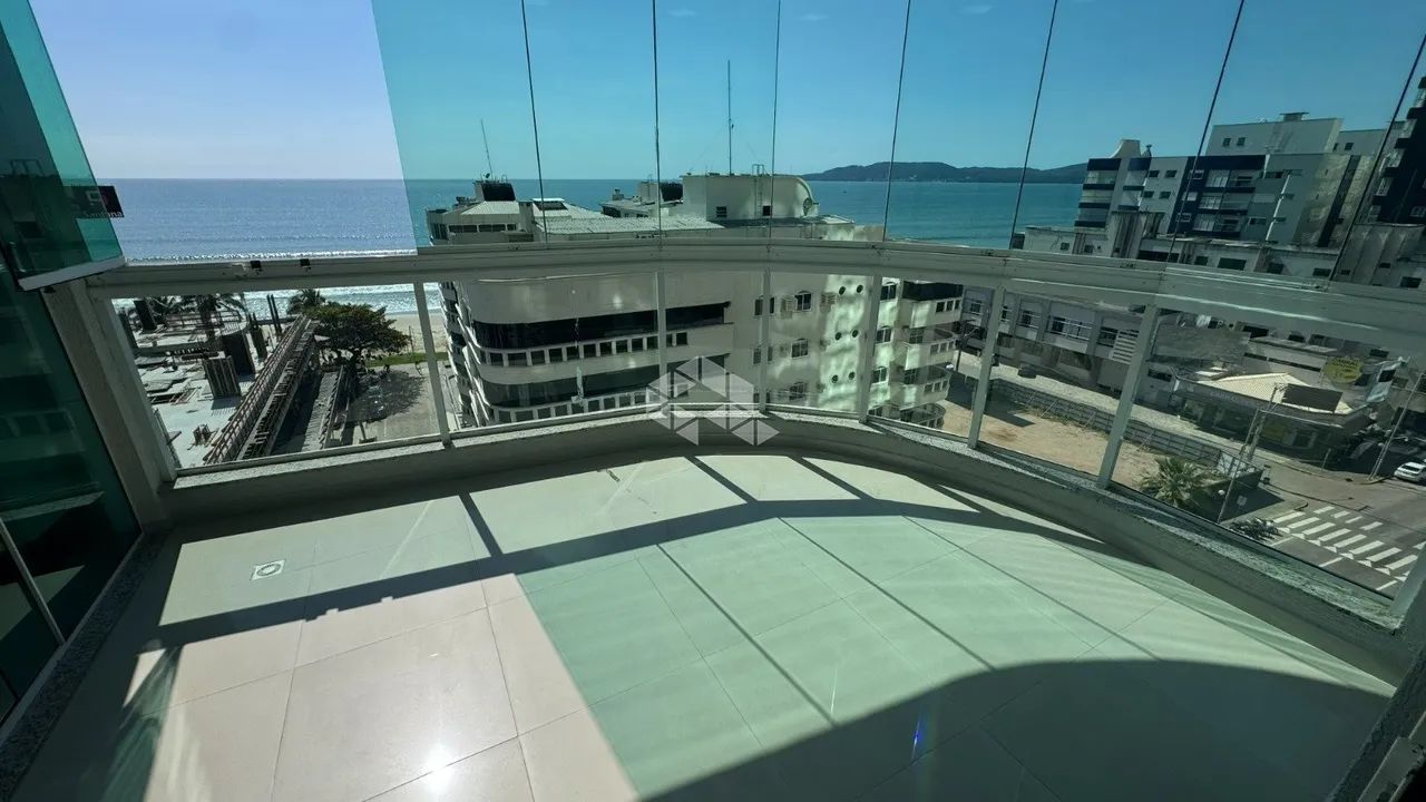 Oportunidade em Meia Praia
