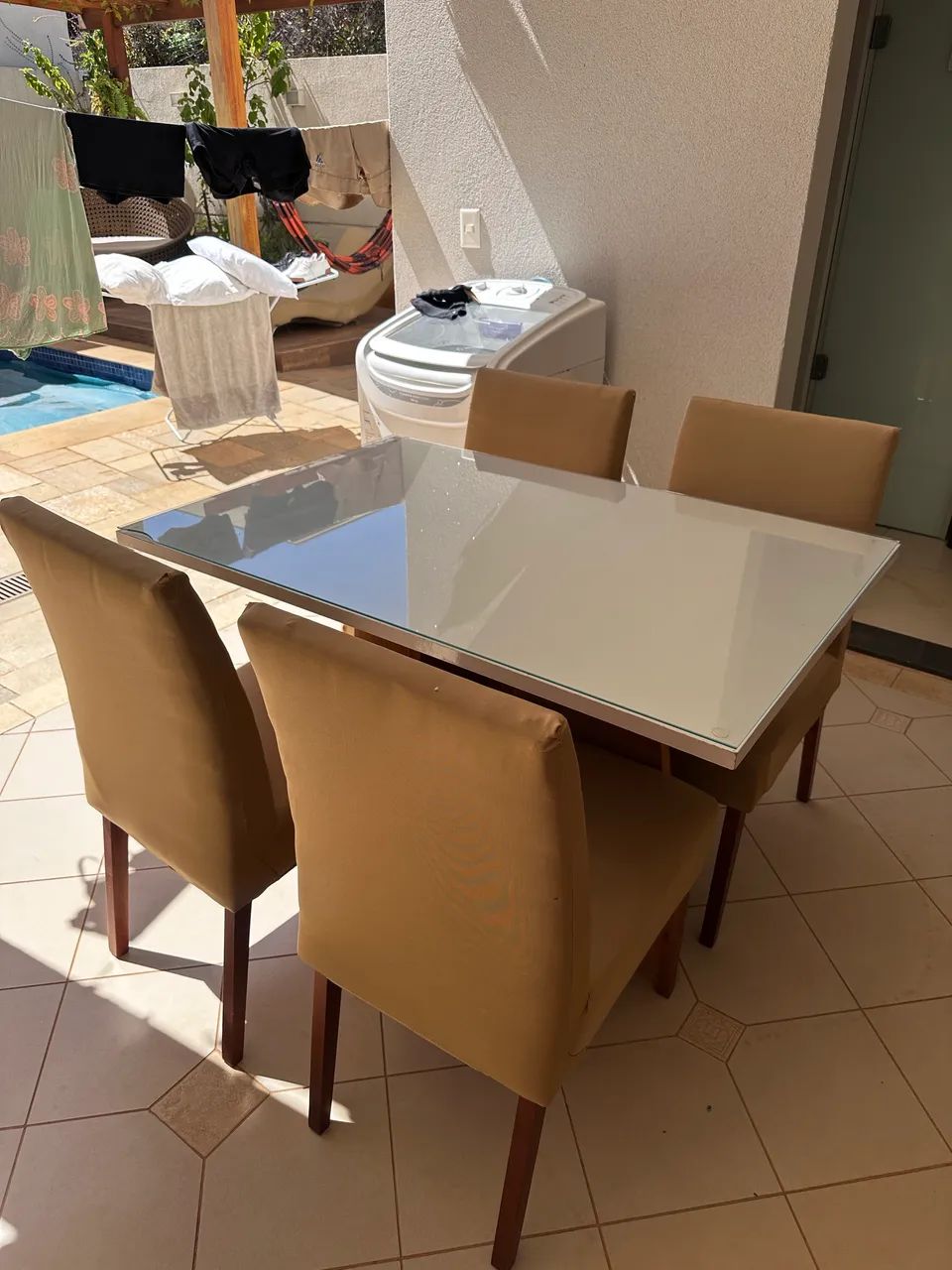 Mesa com 4 cadeiras  - Foto 3