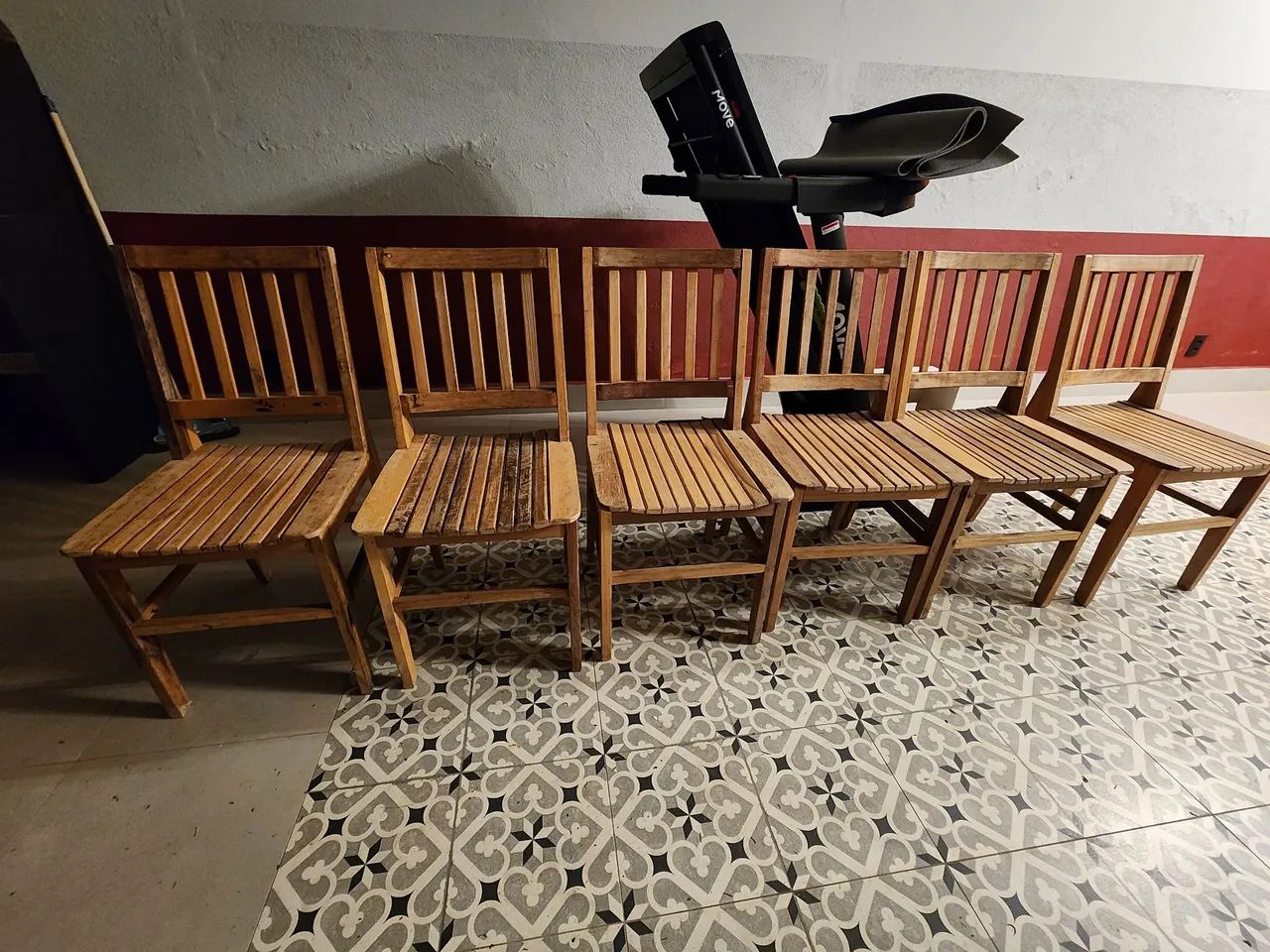 6 Cadeiras de Madeira de Demolição Maciça - Rústicas - Foto 3