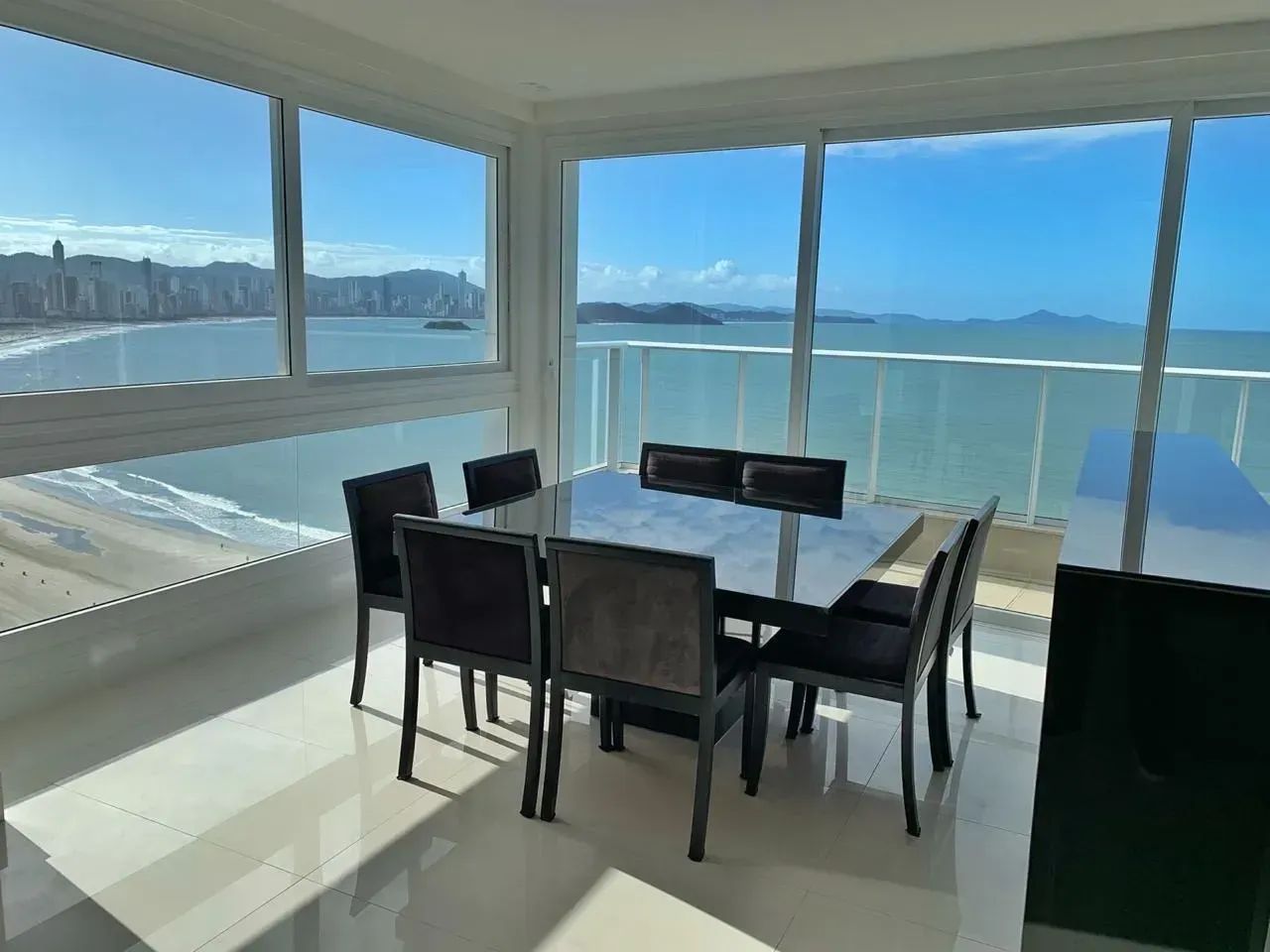 Apartamento frente mar