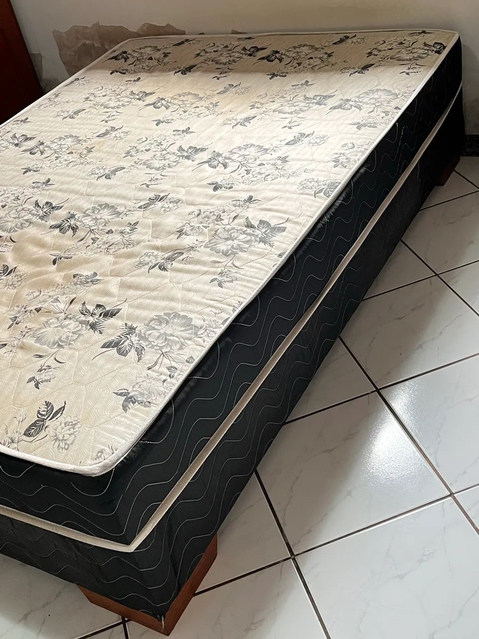 Cama box casal (não acompanha colchão) - Foto 3