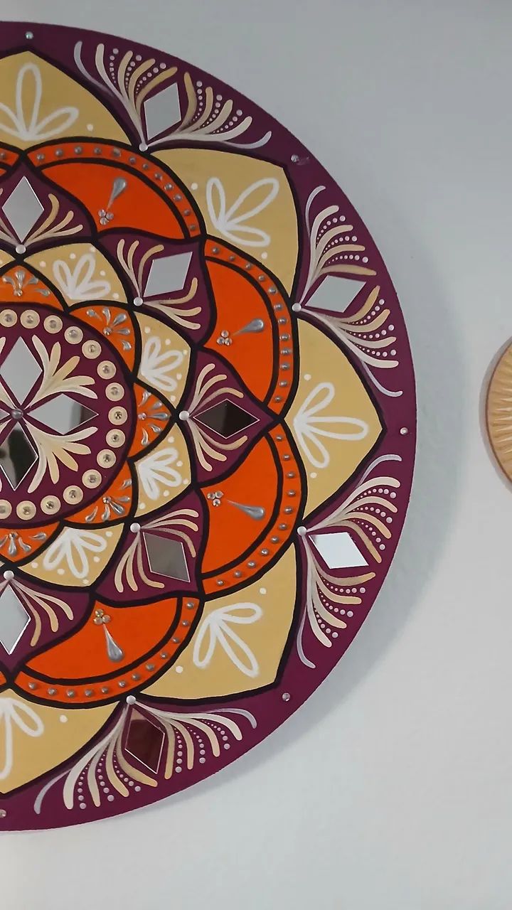 Mandala decorativa vibrante  - Foto 3