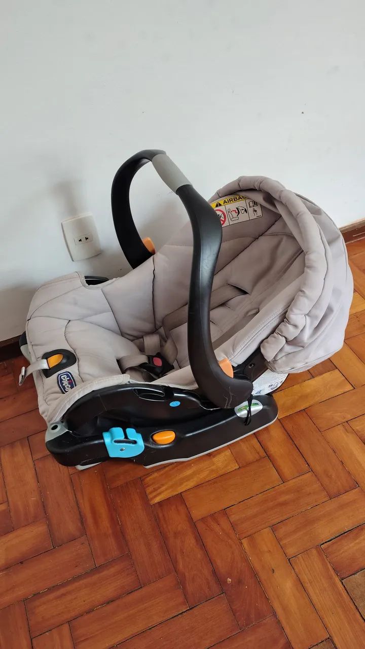 Bebê conforto Chicco (modelo Keyfit Night) COM BASE