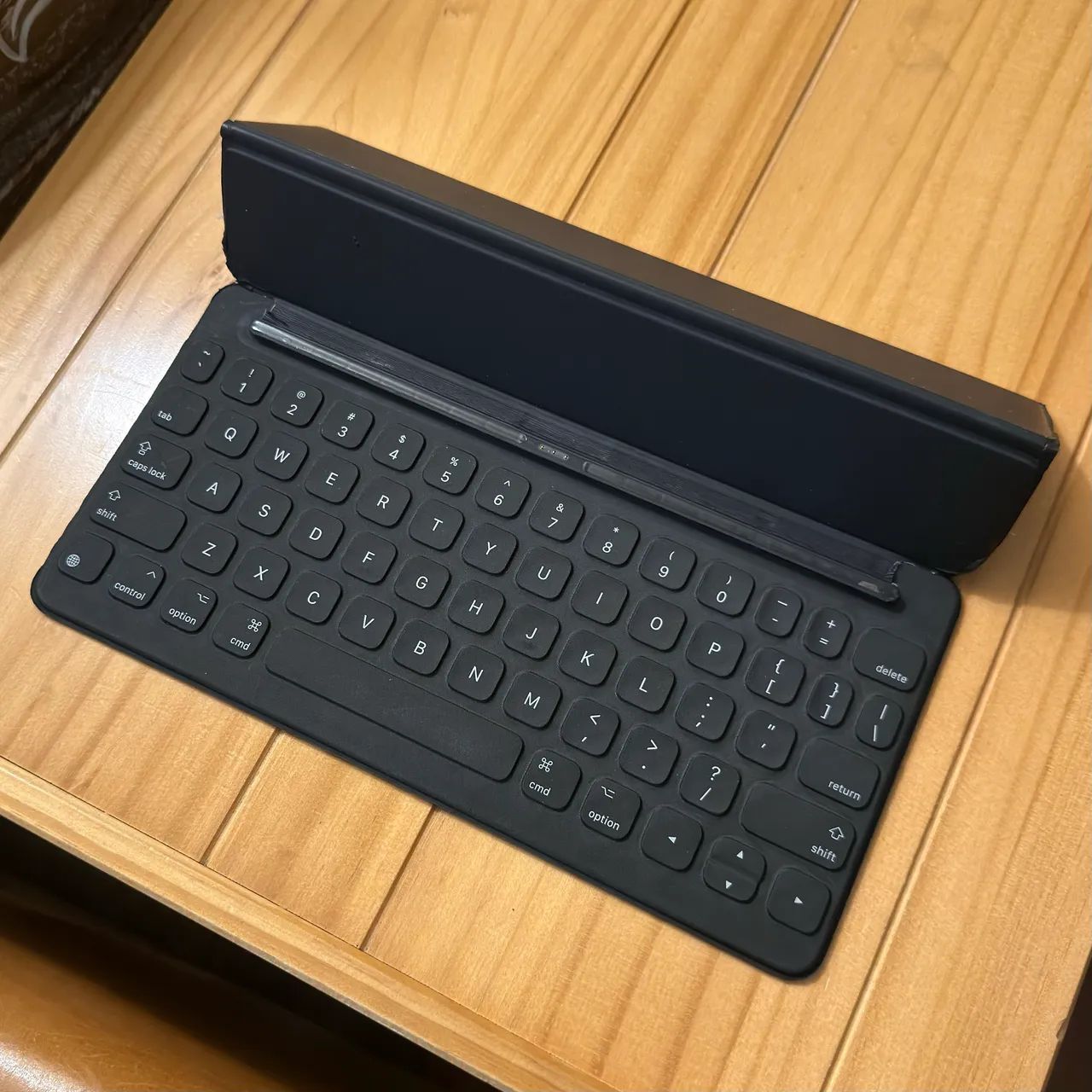Apple Smart Keyboard A1829