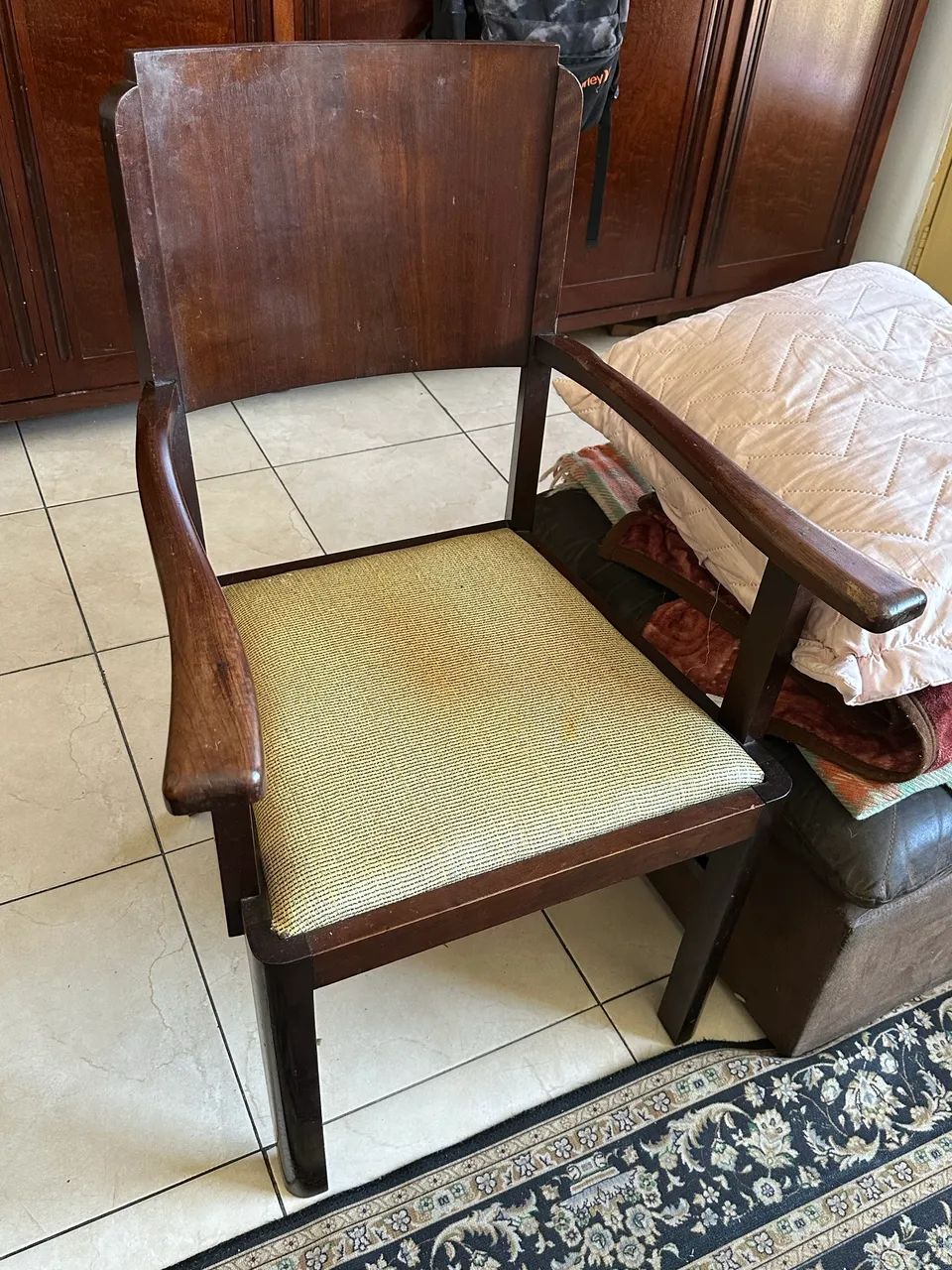 Cadeira de madeira maciça - estilo clássico  - Foto 2