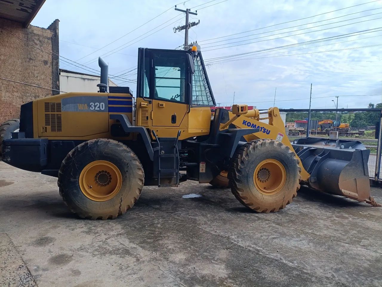 Pa carregadeira komatsu WA320 em Ariquemes  - Foto 2