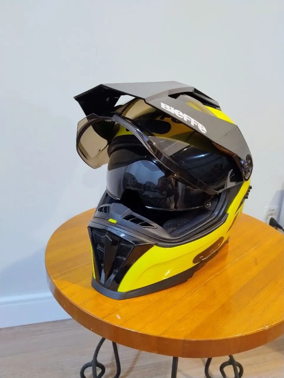 Vendo capacete Bieffe B-traill personalizado 