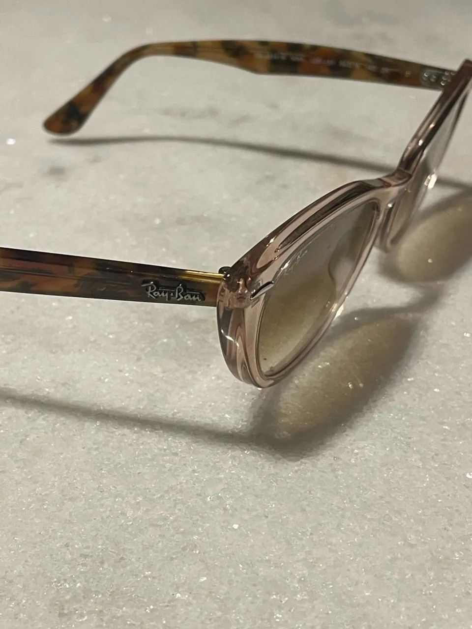Óculos de sol RayBan feminino  - Foto 5