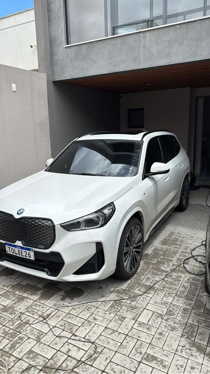 BMW IX1 Xdrive 30 M Sport (elétrico) 2025