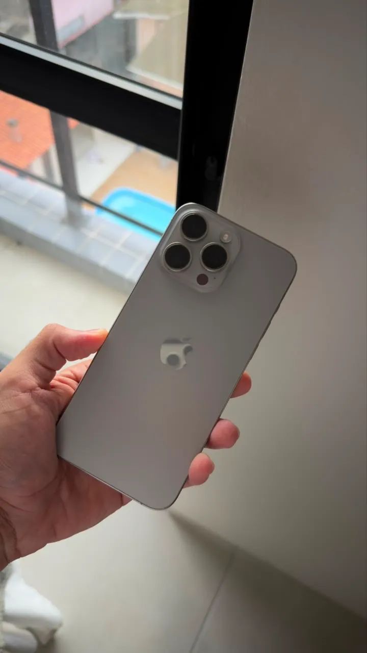 iPhone 15 Pro Max 256GB - Foto 2