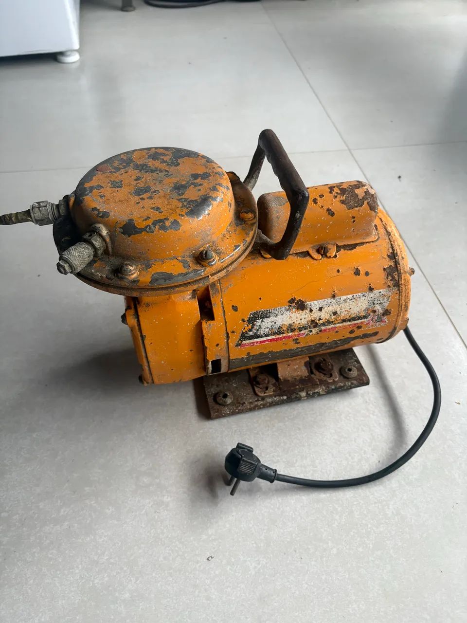 Selling Jet Fácil Schulz Air Compressor