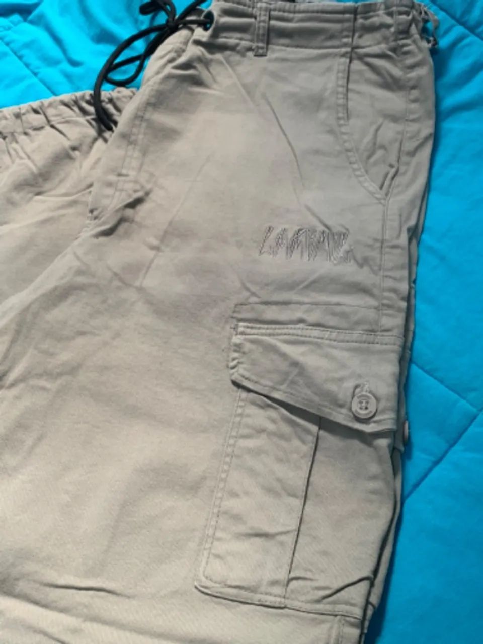 Calça cargo da Chronic 