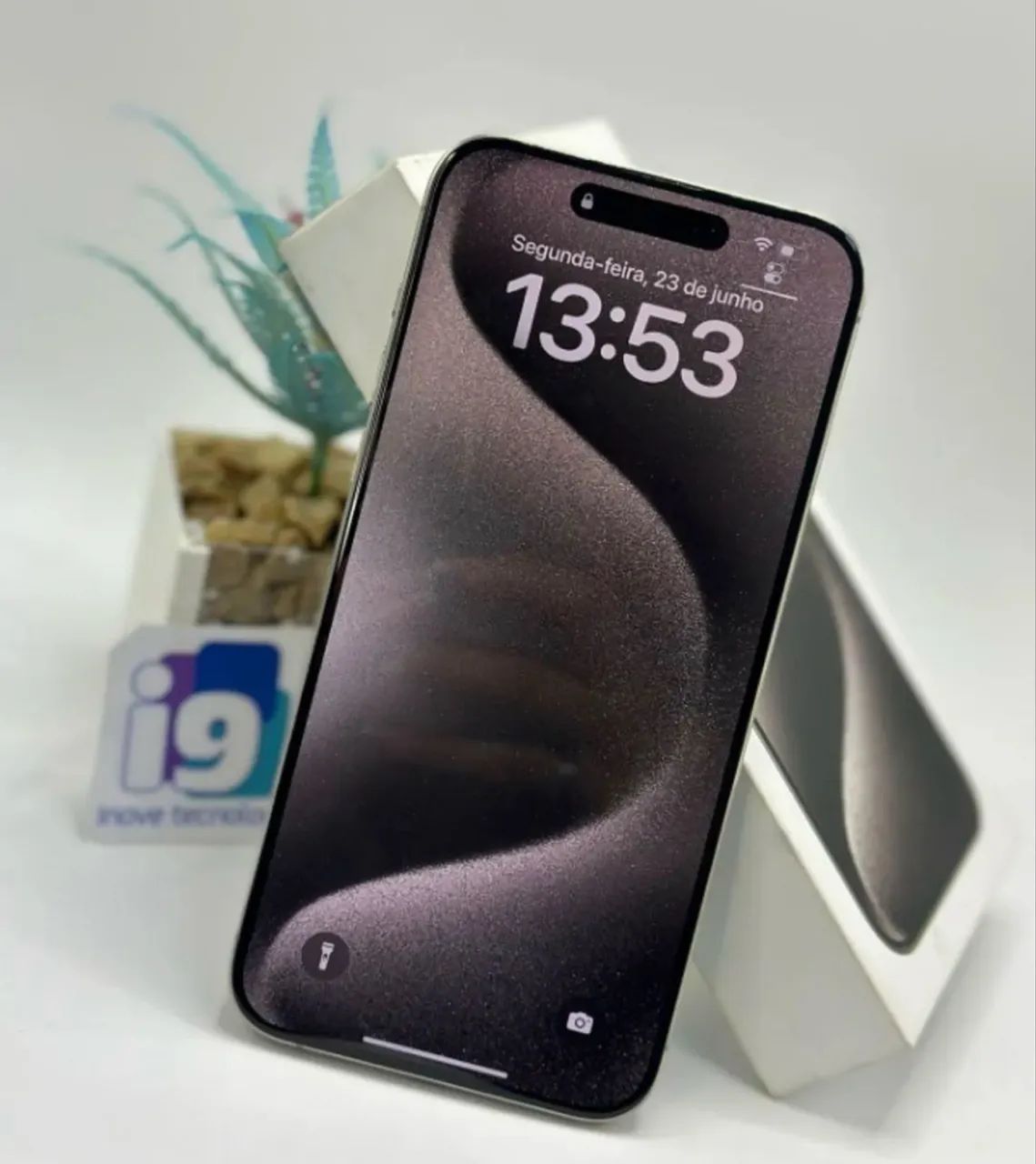 iPhone 15 pro Max impecável mais Apple Watch 8 troca lê o anúncio  - Foto 2