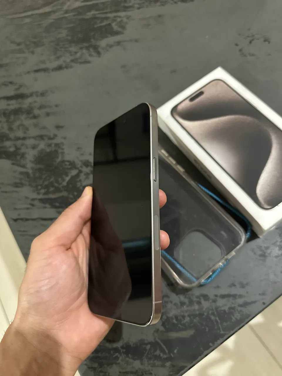 iPhone 15 pro Max com caixa 