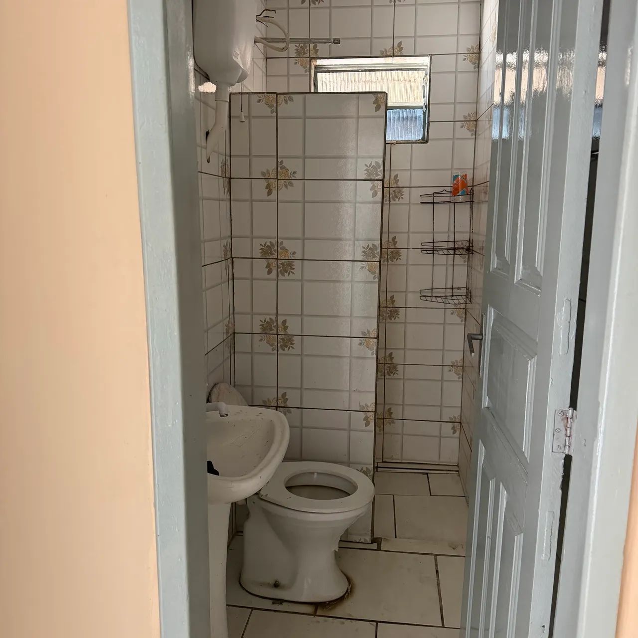 Alugo casa Hauer - próx Muffato  - Foto 3