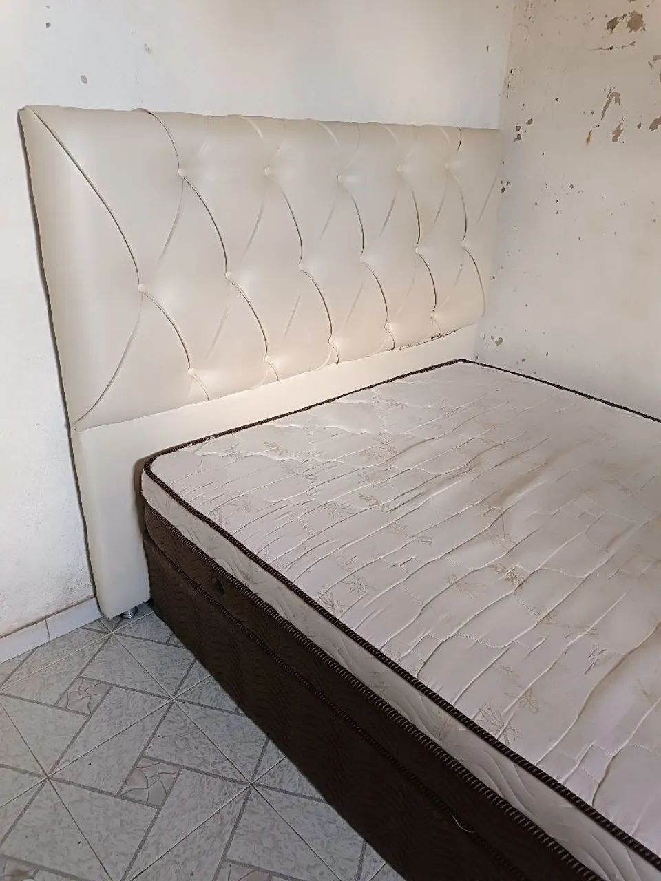 Cama Box 64962121857922122