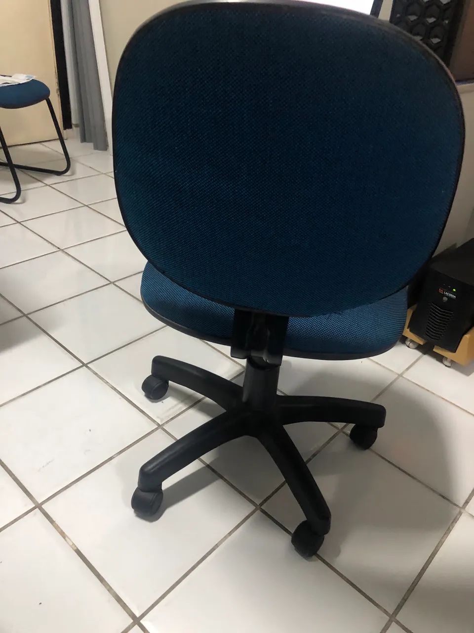 Cadeira giratória com rodas de tecido - Foto 3