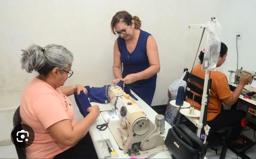 Precisa se de Costureira  - Foto 2