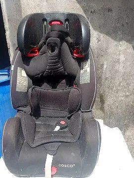 brinquedos e cadeirinha - Foto 2