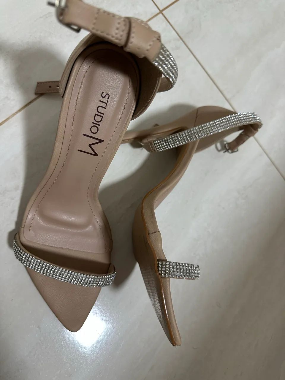SAPATOS semi novos  - Foto 5
