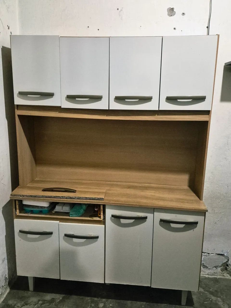 Armário de cozinha compacto 