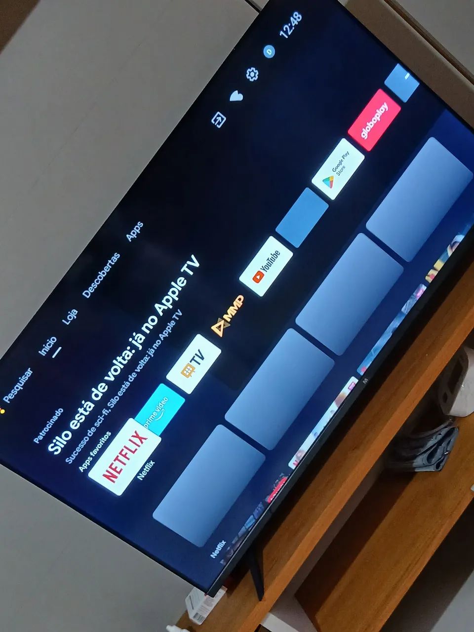 Vendo TV Multilaser seminova 