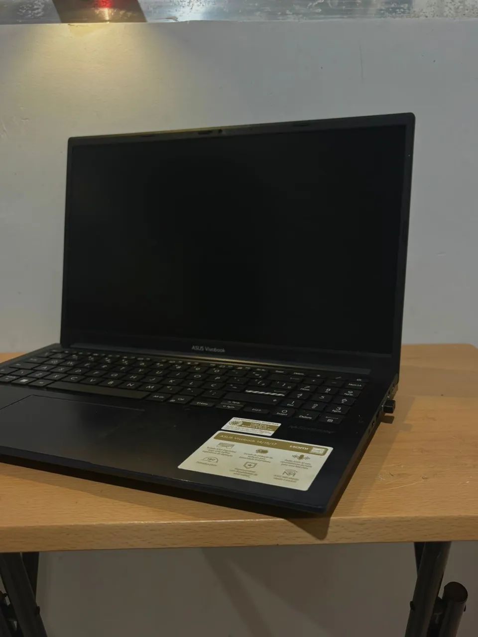Notebook seminovo na caixa 