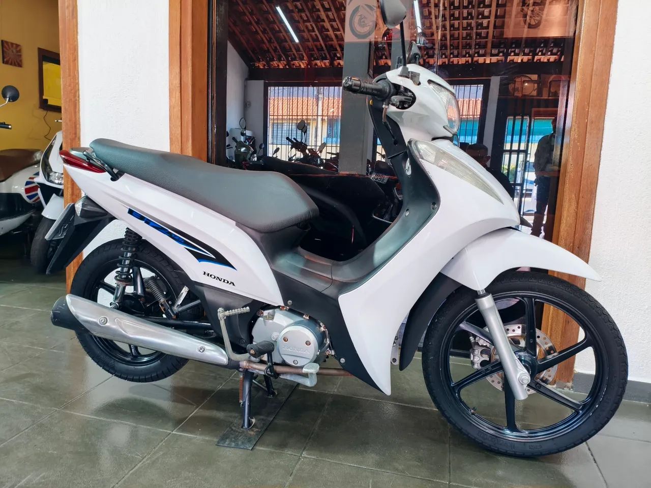 HONDA BIZ 125 EX 2014 IMPECÁVEL  - Foto 3