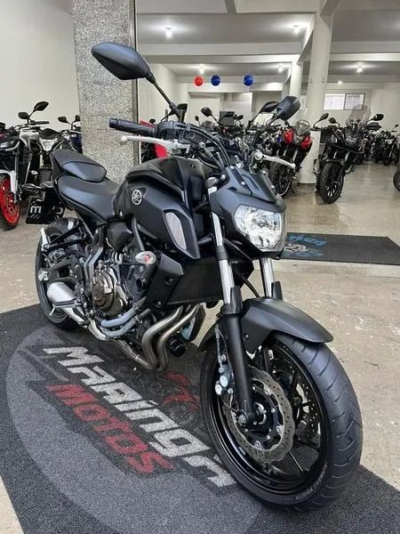 YAMAHA MT-07. IMPECAVEL
