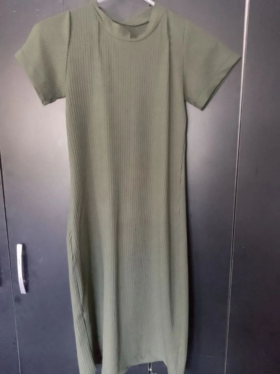 Vende se roupas  - Foto 3