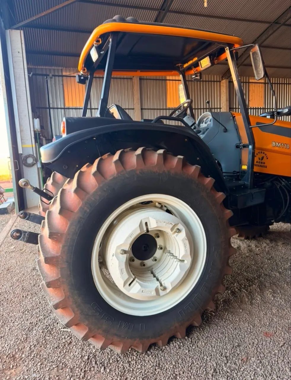 Trator Valtra BM110 08/08 - Compre parcelado  - Foto 3