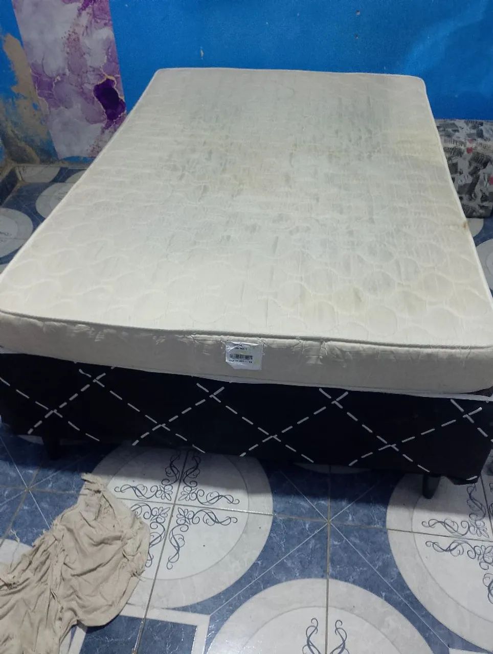 Cama box semi nova com coxão  - Foto 3