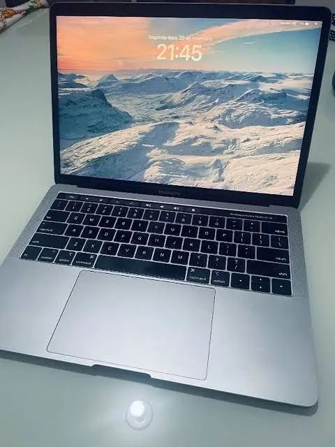 MacBook Pro 2017 - touchbar, 16gb RAM, 1tb SSD - Notebooks - Capim